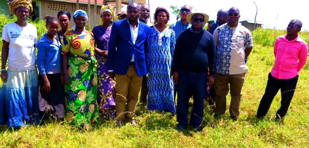 ITURI : VISITE DE SITE DE TRANSIT DE DIANGO PRES DE BUNIA PAR LE COORDONNATEUR NATIONAL DU P-DDRCS Tommy TAMBWE USHINDI .